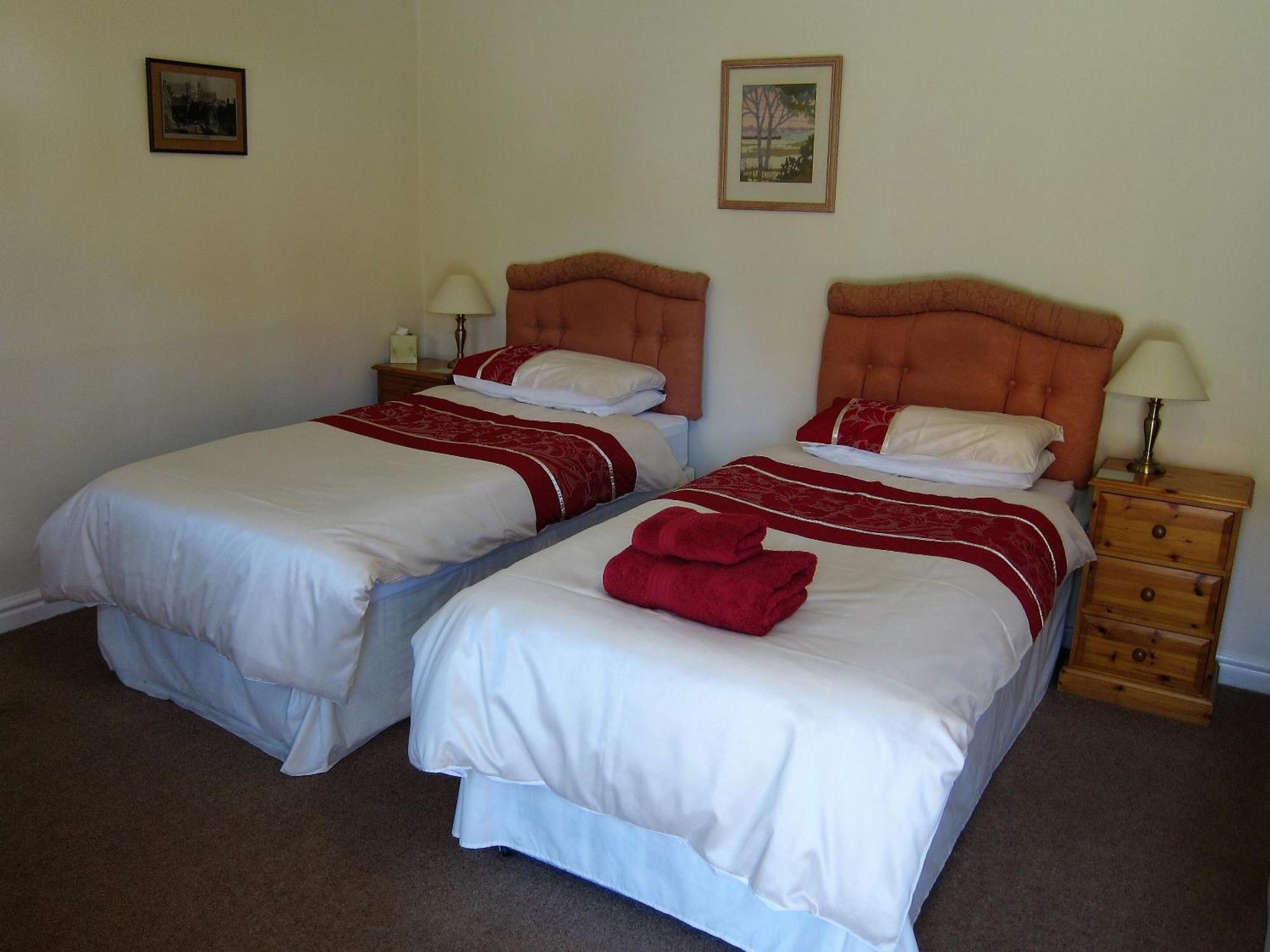 Black Swan Guest House Marton  Exterior photo
